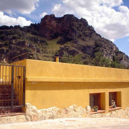 Spa Y Casa Rural Rio Dulce Aragosa Exterior photo